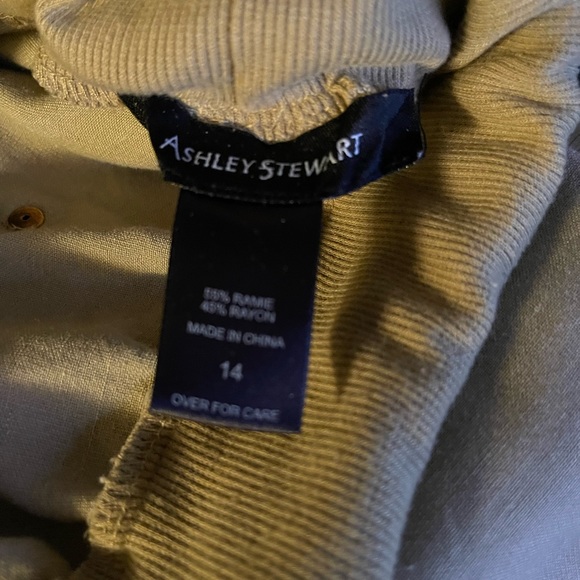 Linen pants - Picture 2 of 2